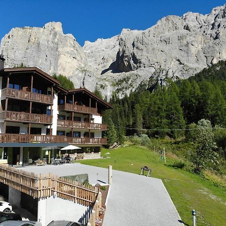 Hotel Wolf Wolkenstein in Gröden Exterior foto